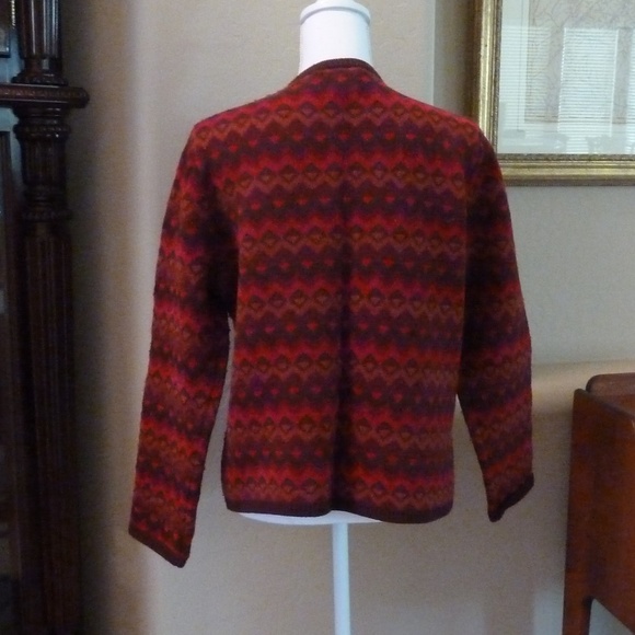 Cardigan Sweater/Jacket Warm EUC - Picture 2 of 5